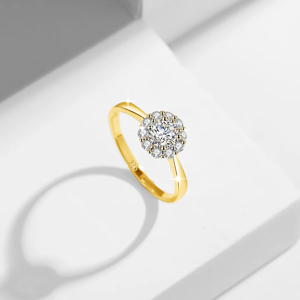 Flower Ring With Moissanite Diamond