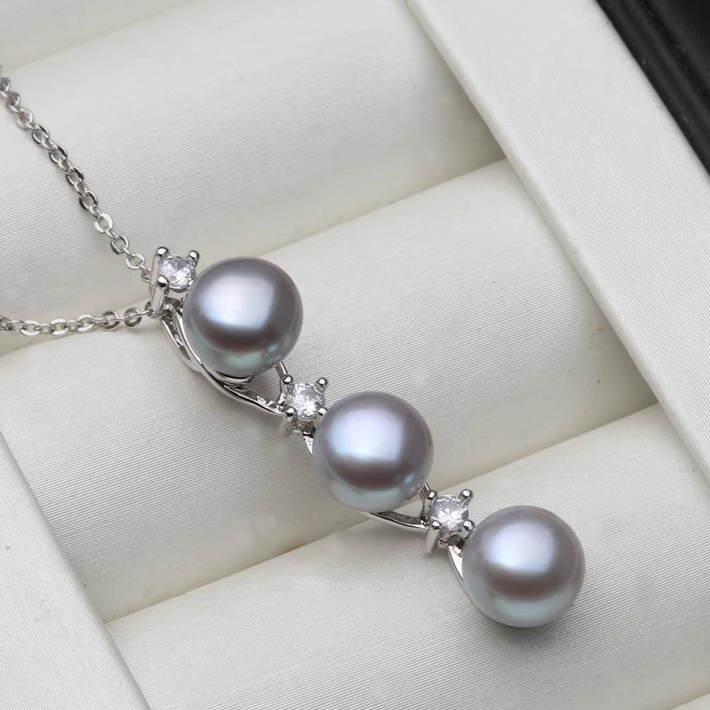 Pearl Pendant Necklace