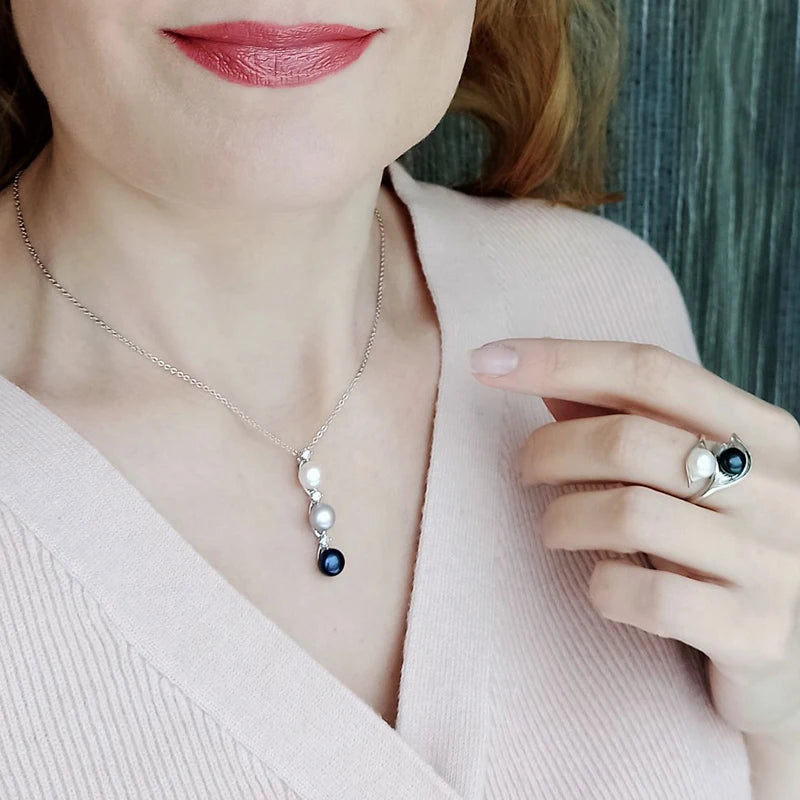 Pearl Pendant Necklace