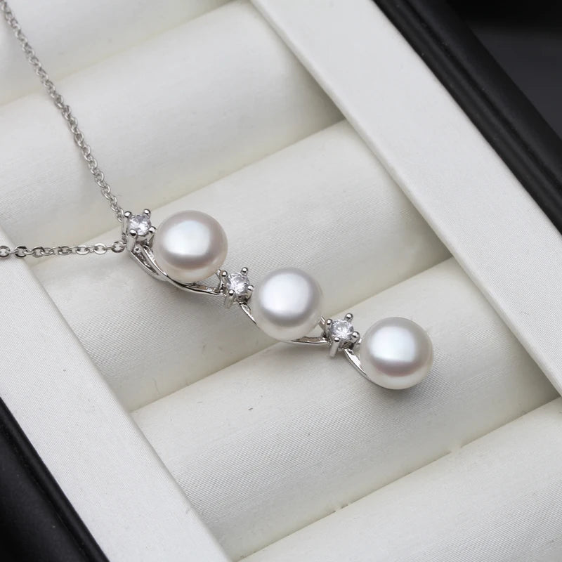 Pearl Pendant Necklace