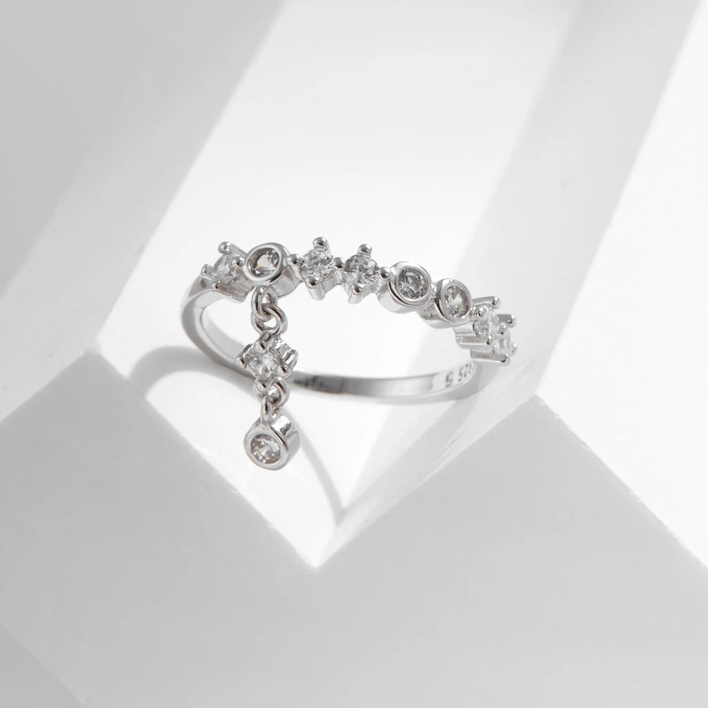 Sparkling Round Zircon Charms Finger Rings