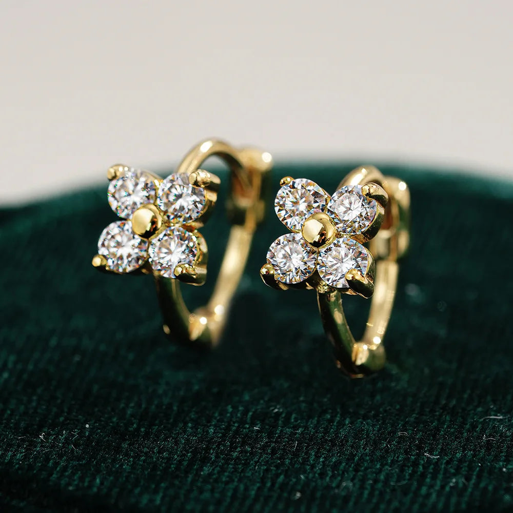 Gold Stud Luxurious Classic Design Moissanite Diamond Earrings