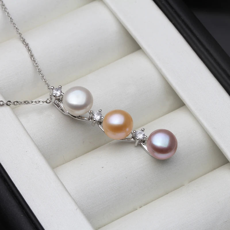 Pearl Pendant Necklace