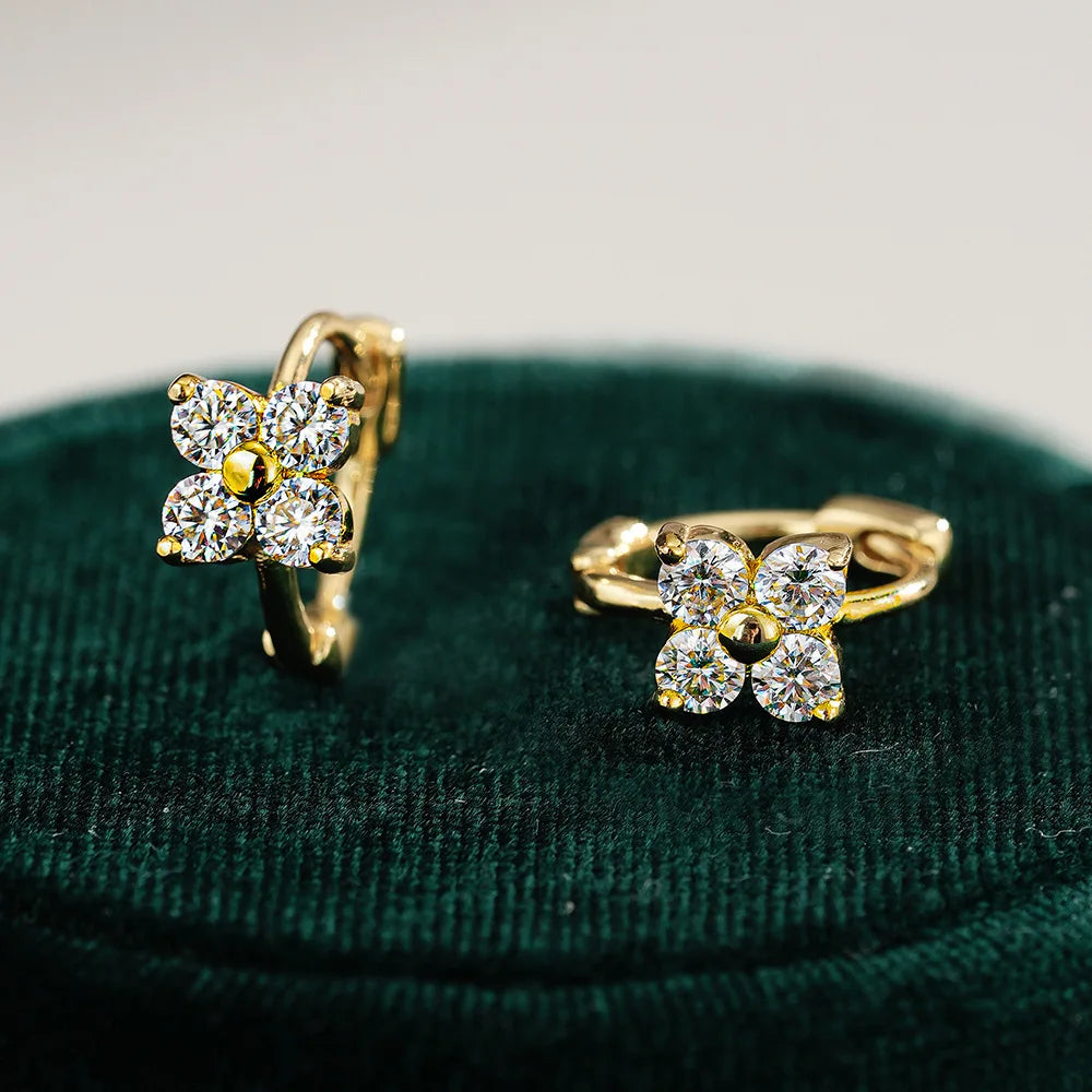 Gold Stud Luxurious Classic Design Moissanite Diamond Earrings