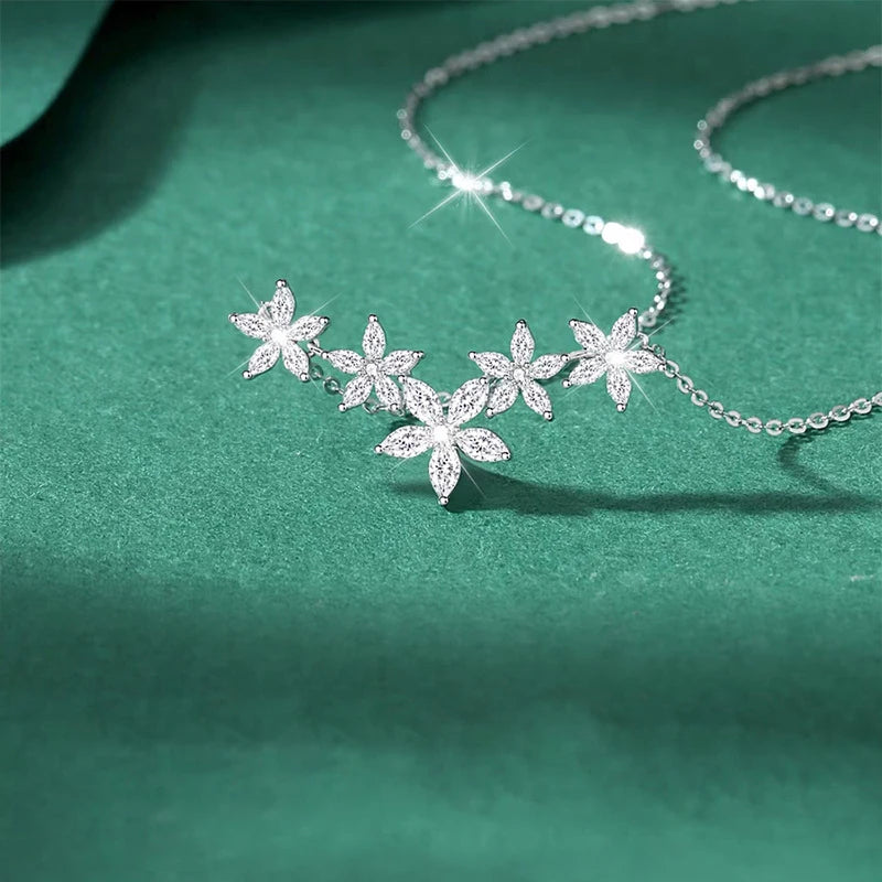 Exquisite Moissanite Diamond Flower Pendant Necklaces