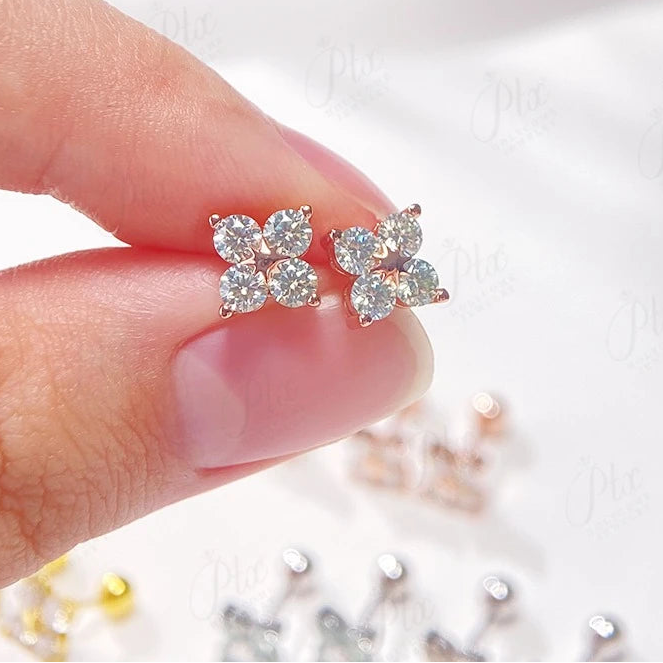 Clover Shape Jewel Moissanite Classic Ear Stud