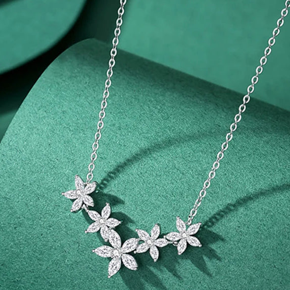 Exquisite Moissanite Diamond Flower Pendant Necklaces