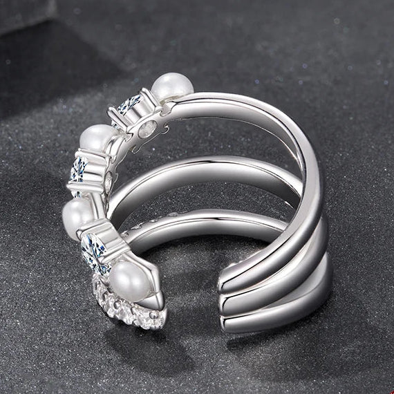 Mono 3-layered Moissanite Ear Cuff Pearl Ear Clip